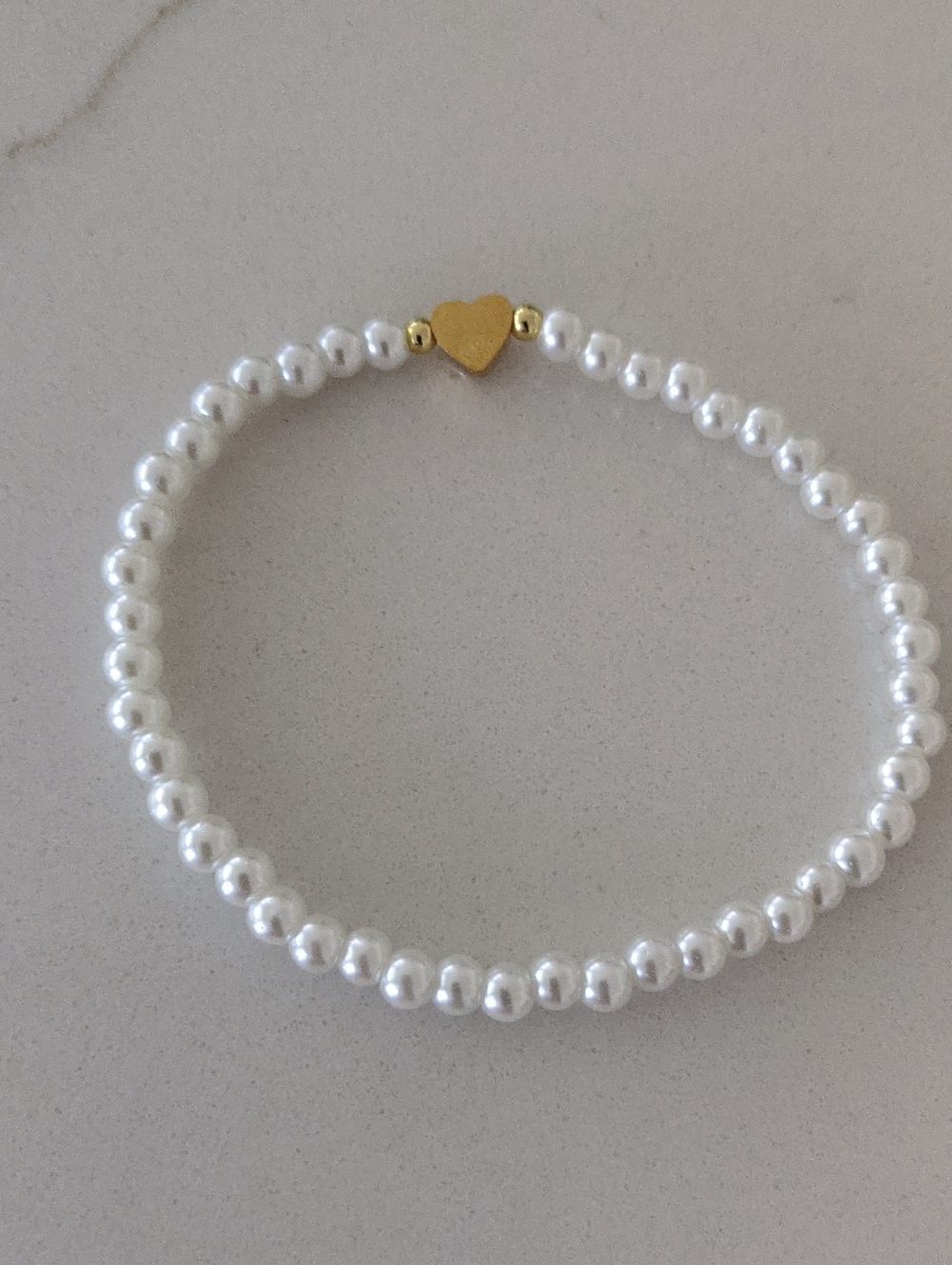 Gold Heart Letter A on One Side Pearl Bead Bracelet - White